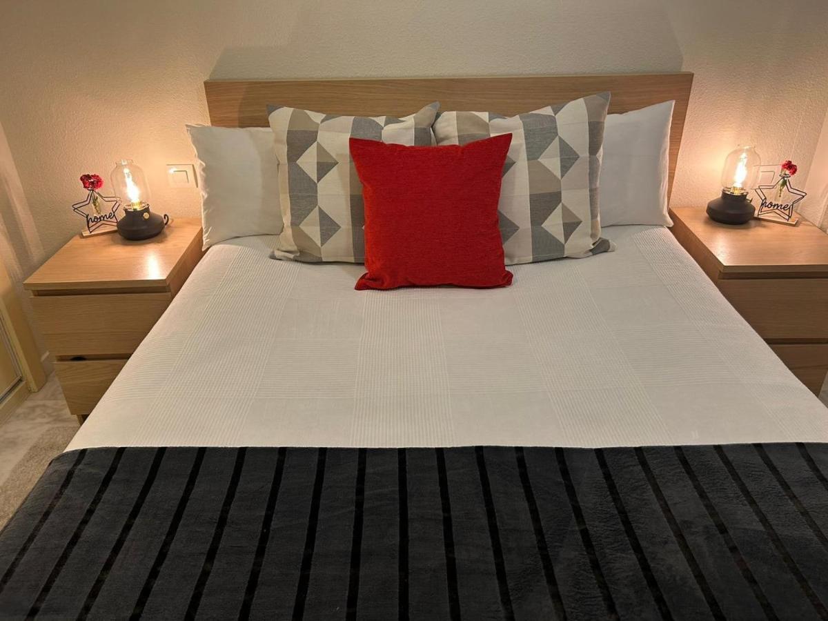 Apartamento Suite Torre Alta Parking Gratis Séville Extérieur photo
